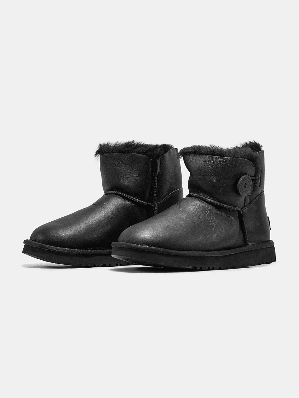 UGG Classic Mini Bailey Button Black