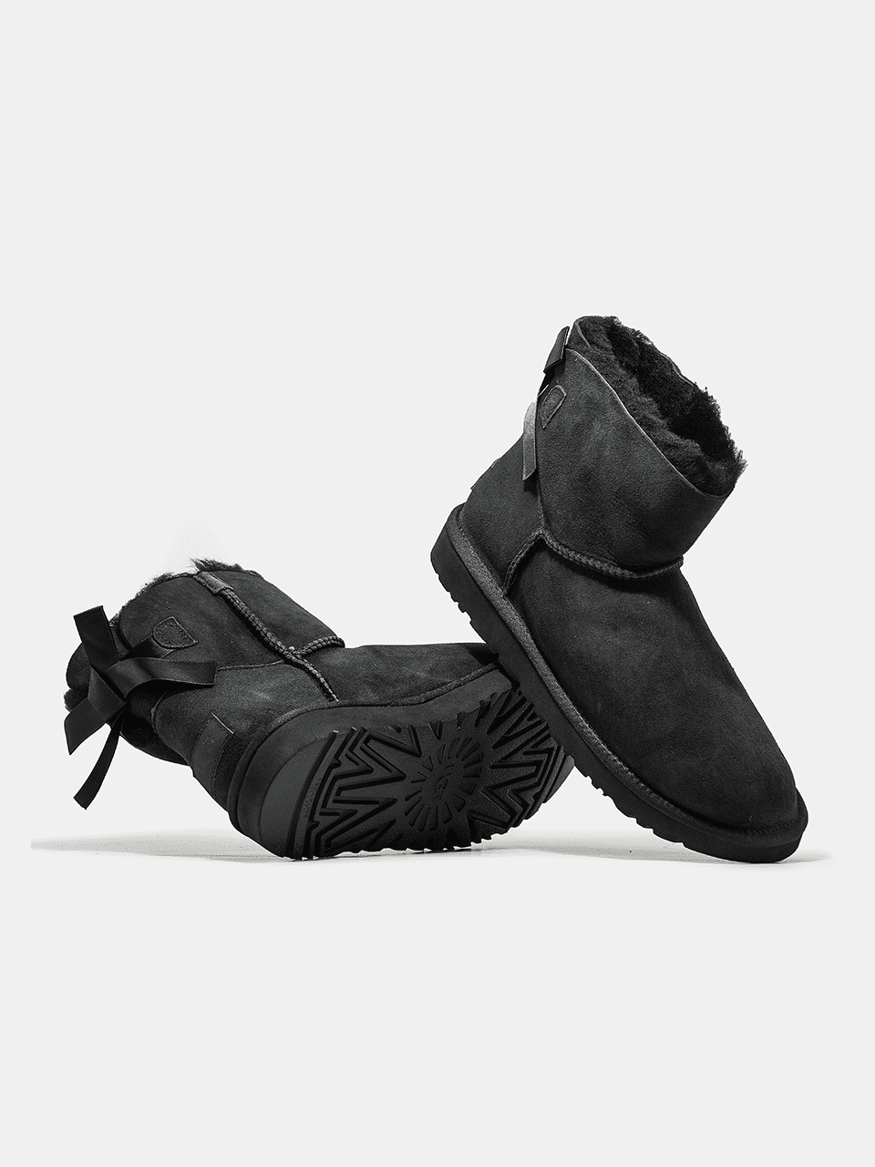 UGG Classic Mini Bailey Bow Black
