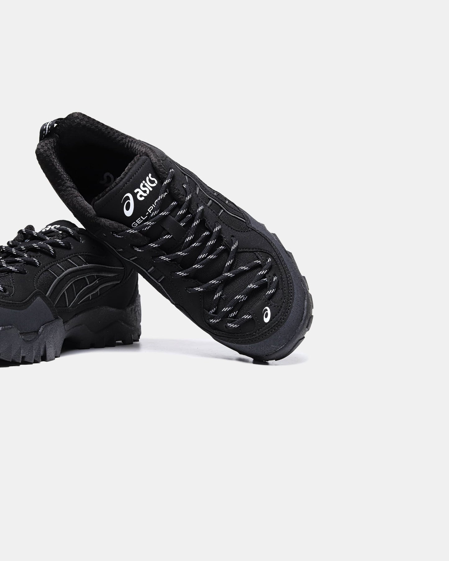 Asics Gel-Pickax Black