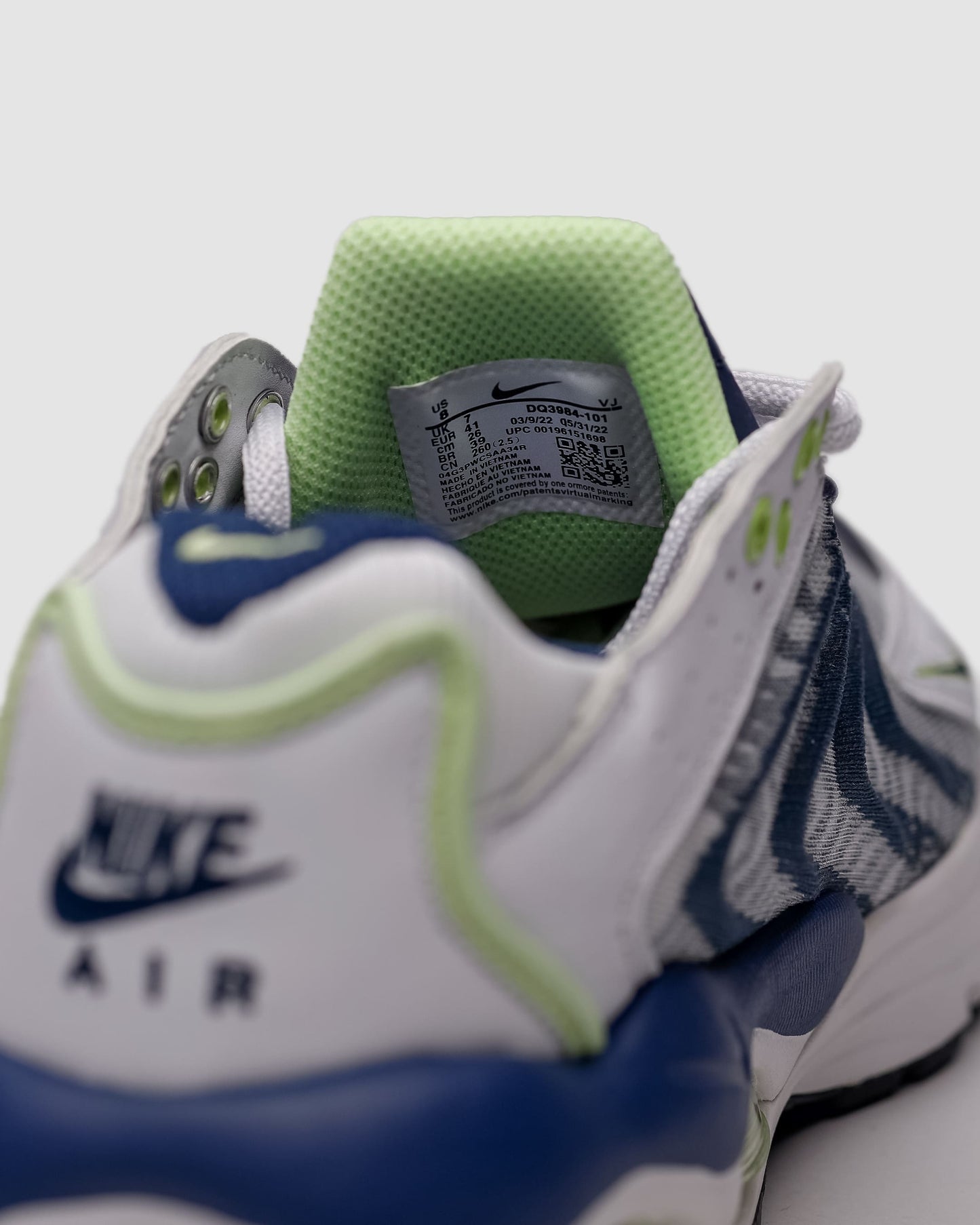 Nike TW White Lemon Twist Navy