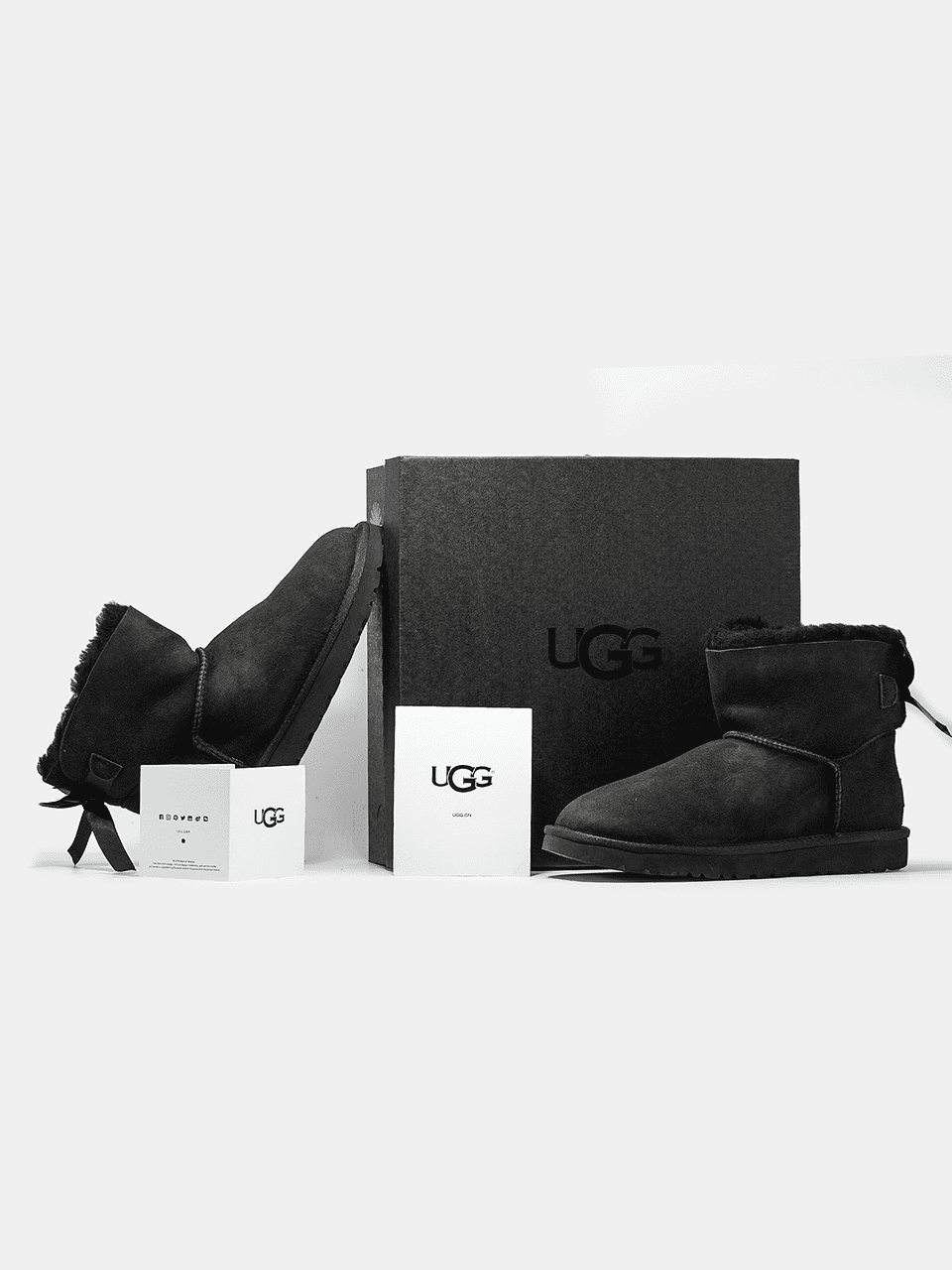 UGG Classic Mini Bailey Bow Black