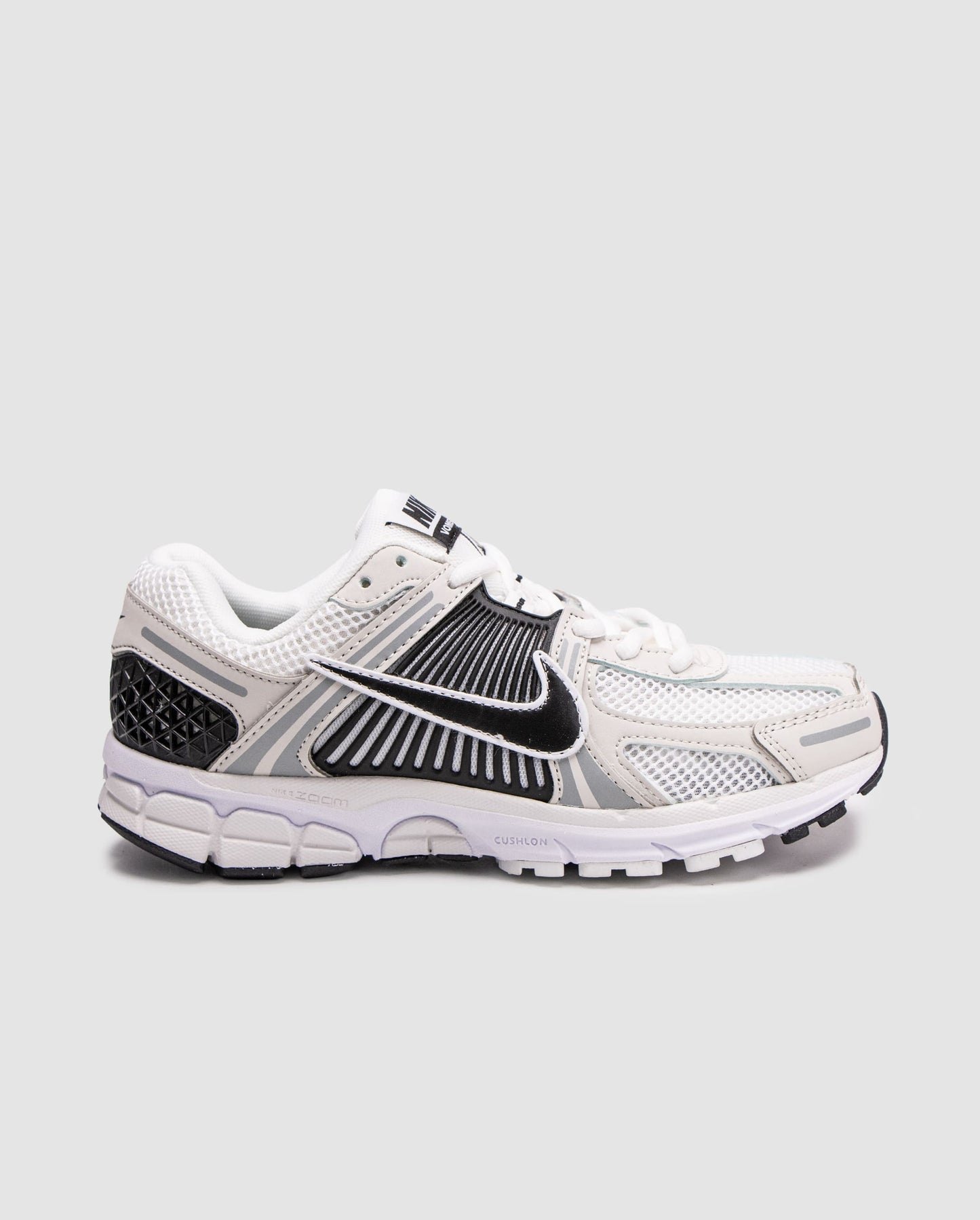 Nike Zoom Vomero 5 White Black Platinum Tint Metalic
