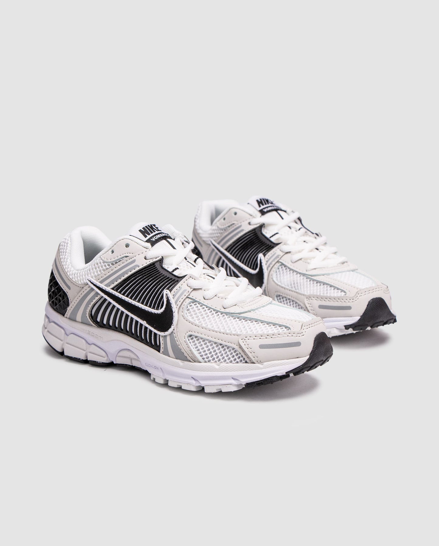Nike Zoom Vomero 5 White Black Platinum Tint Metalic