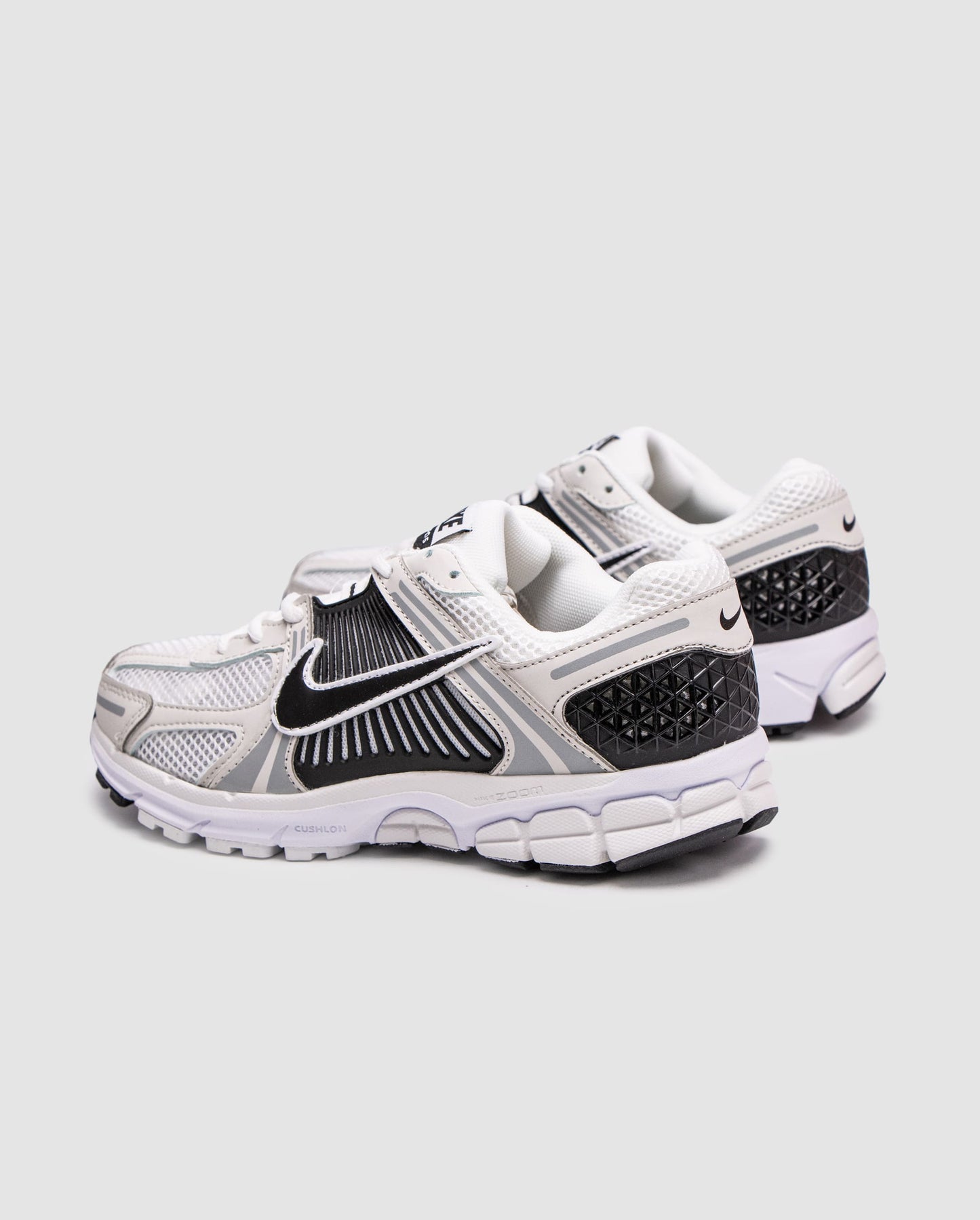Nike Zoom Vomero 5 White Black Platinum Tint Metalic
