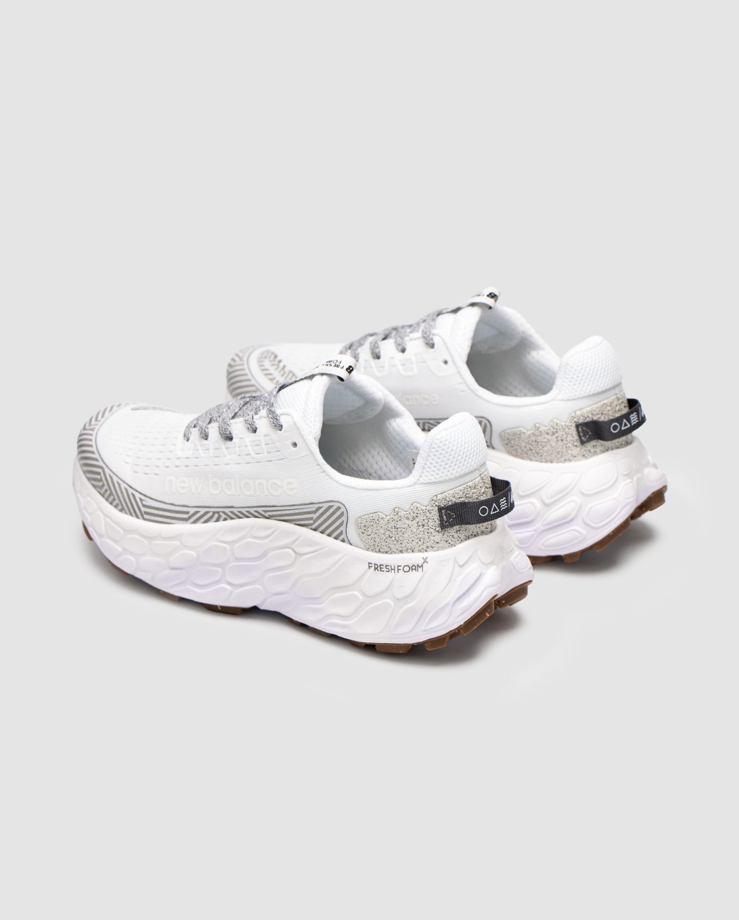 New Balance Fresh Foam x More Trail v3 White Grey