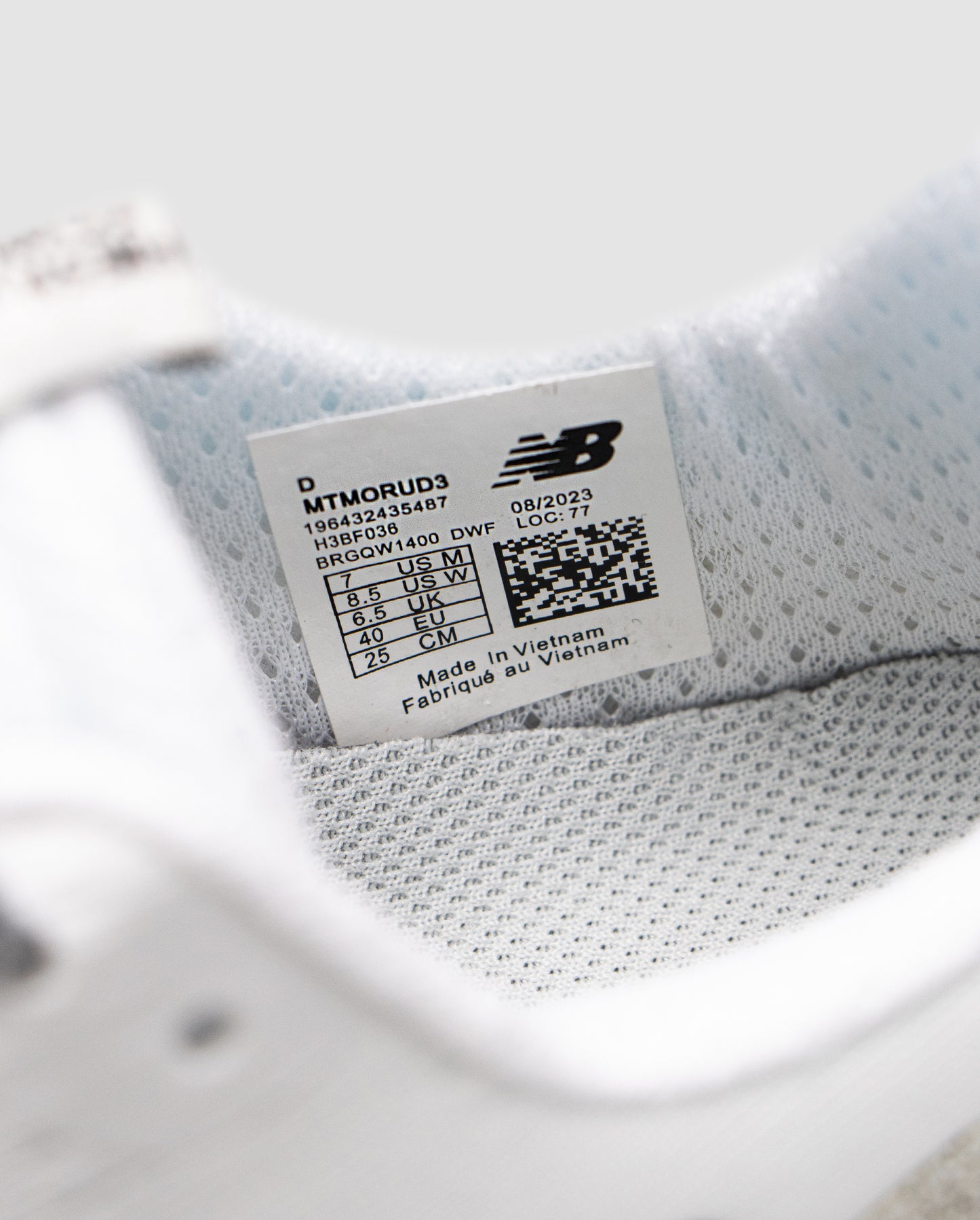 New Balance Fresh Foam x More Trail v3 White Grey