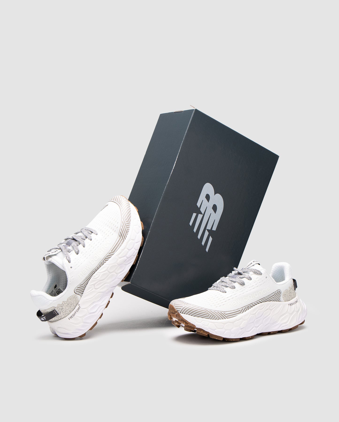 New Balance Fresh Foam x More Trail v3 White Grey