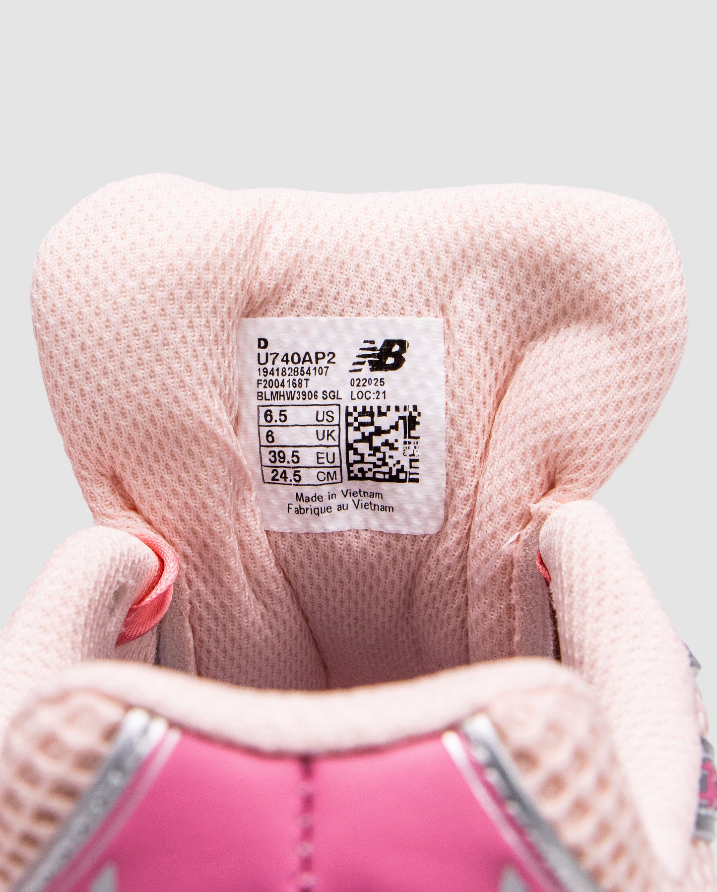 Atmos Pink x New Balance 740 Pink Vacation