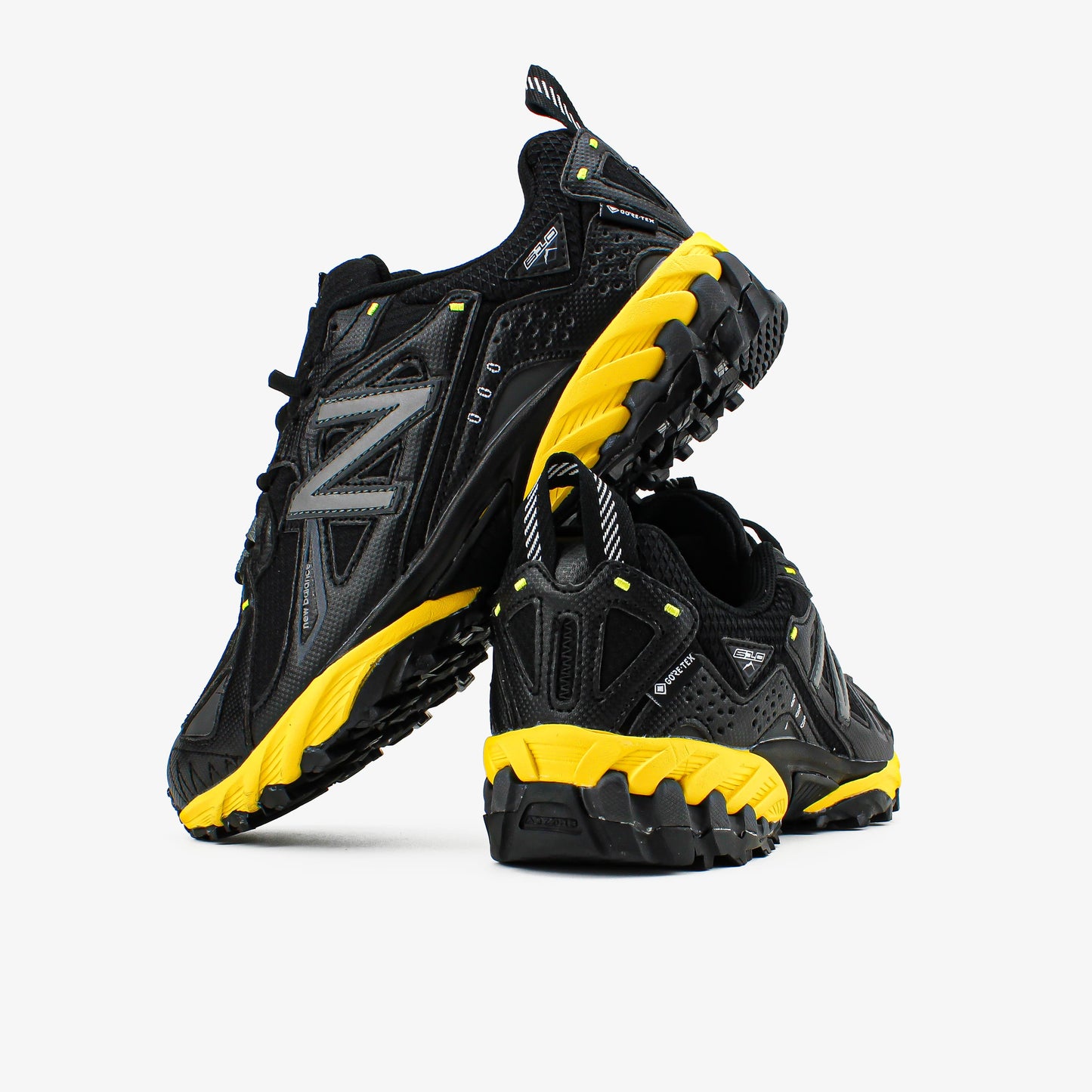 New Balance 610v1 GTX Black Honeycomb