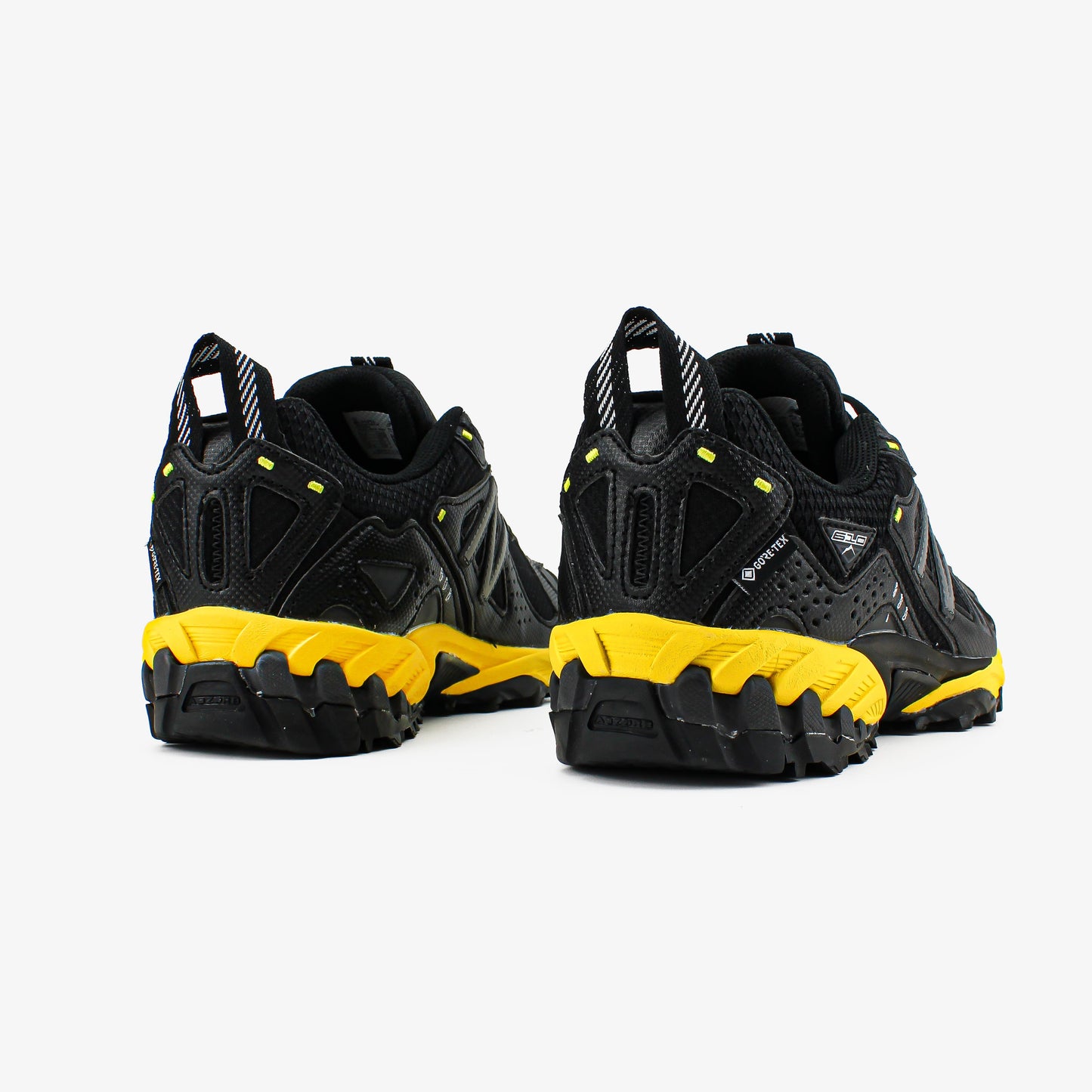 New Balance 610v1 GTX Black Honeycomb
