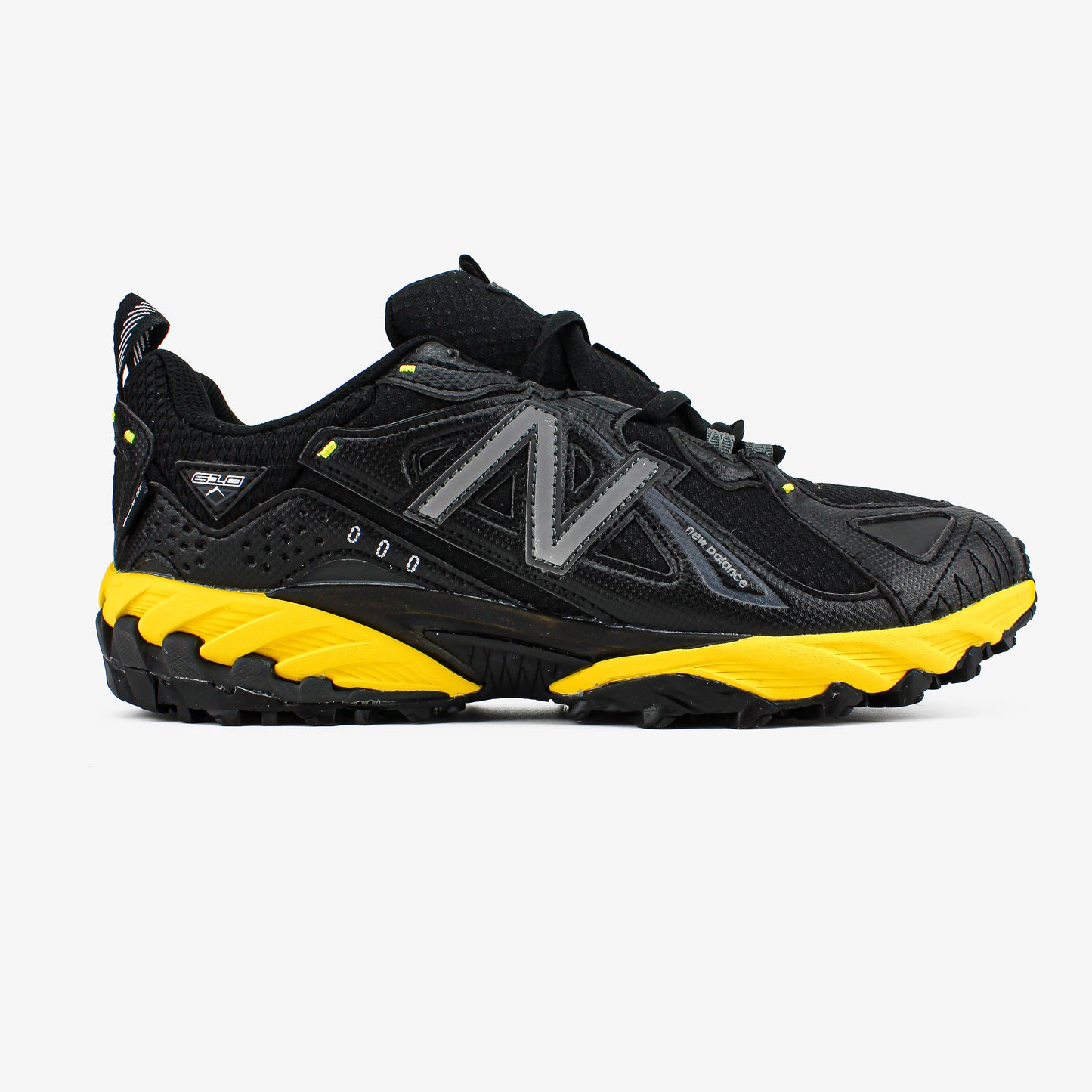 New Balance 610v1 GTX Black Honeycomb