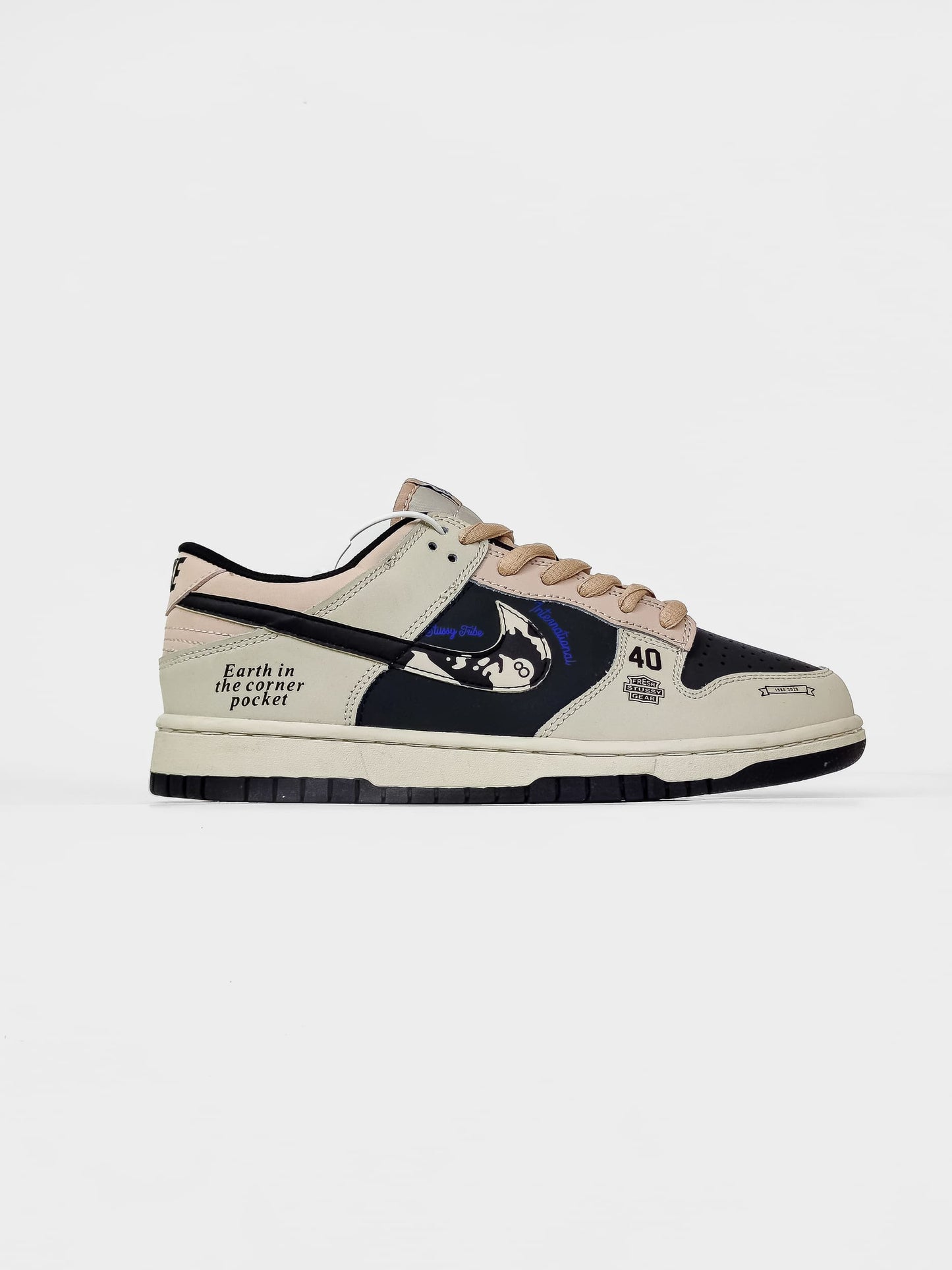 Nike SB Dunk Low x Stussy 40th