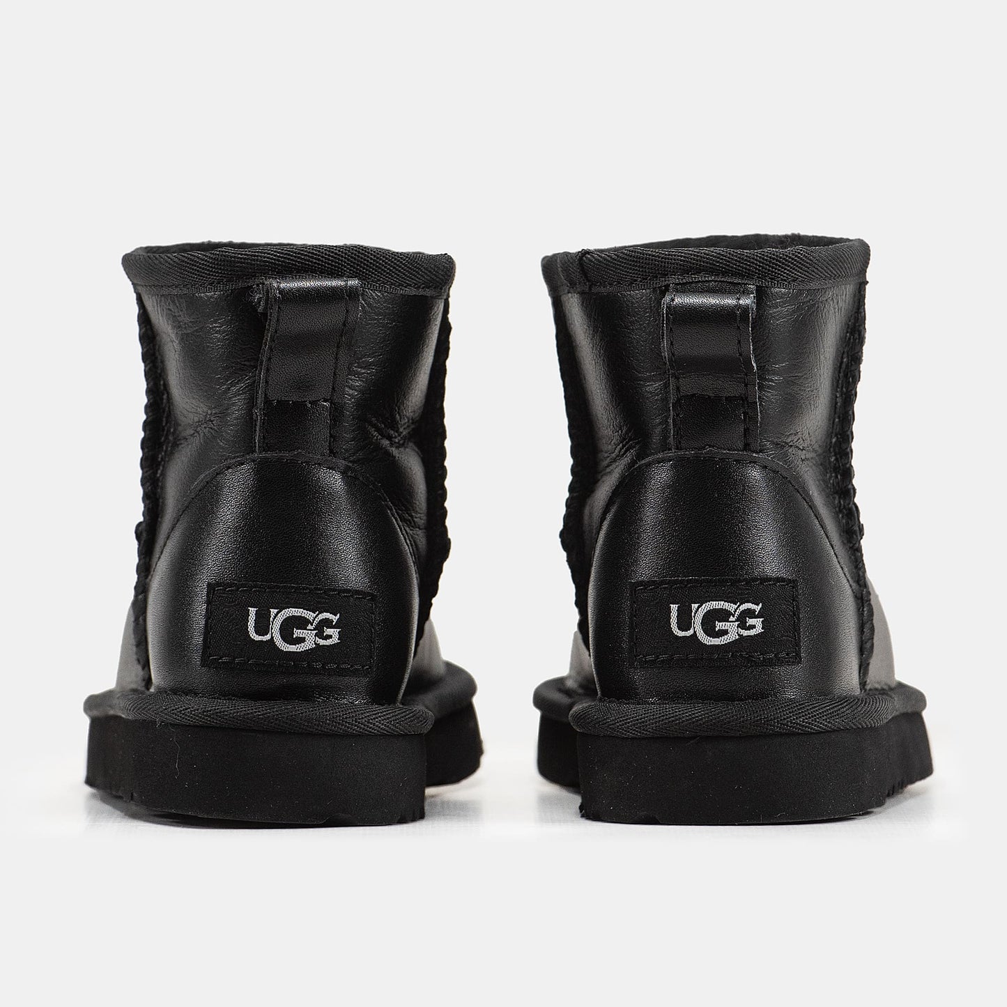 UGG Mini Classic Black Kids