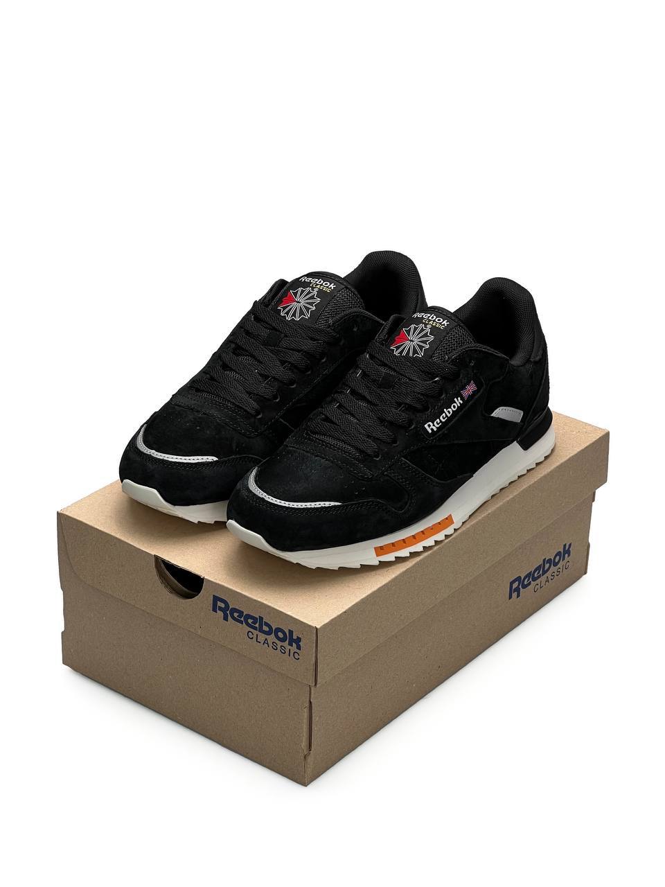 Reebok Classic Black White