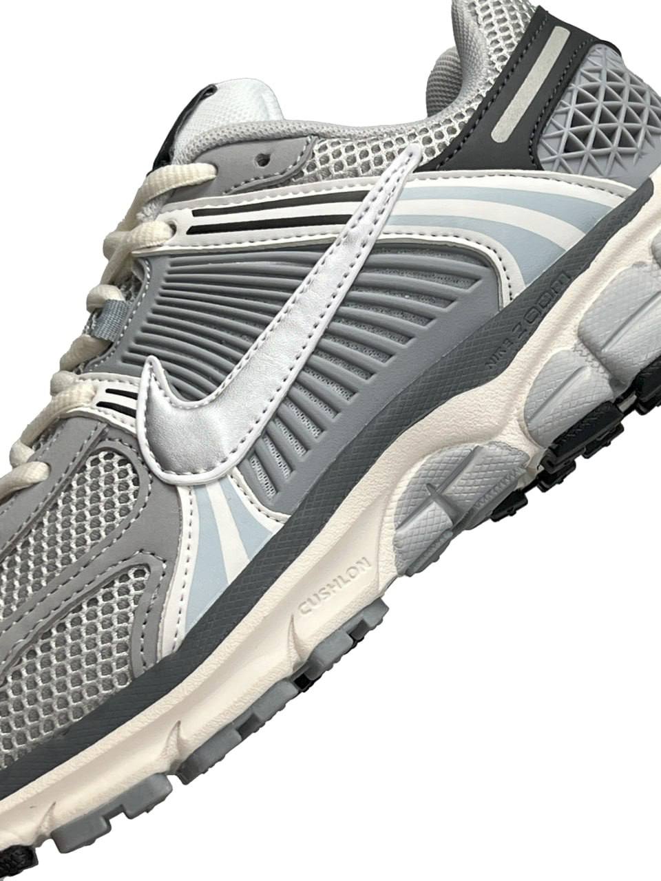 Nike Vomero 5 Grey Silver