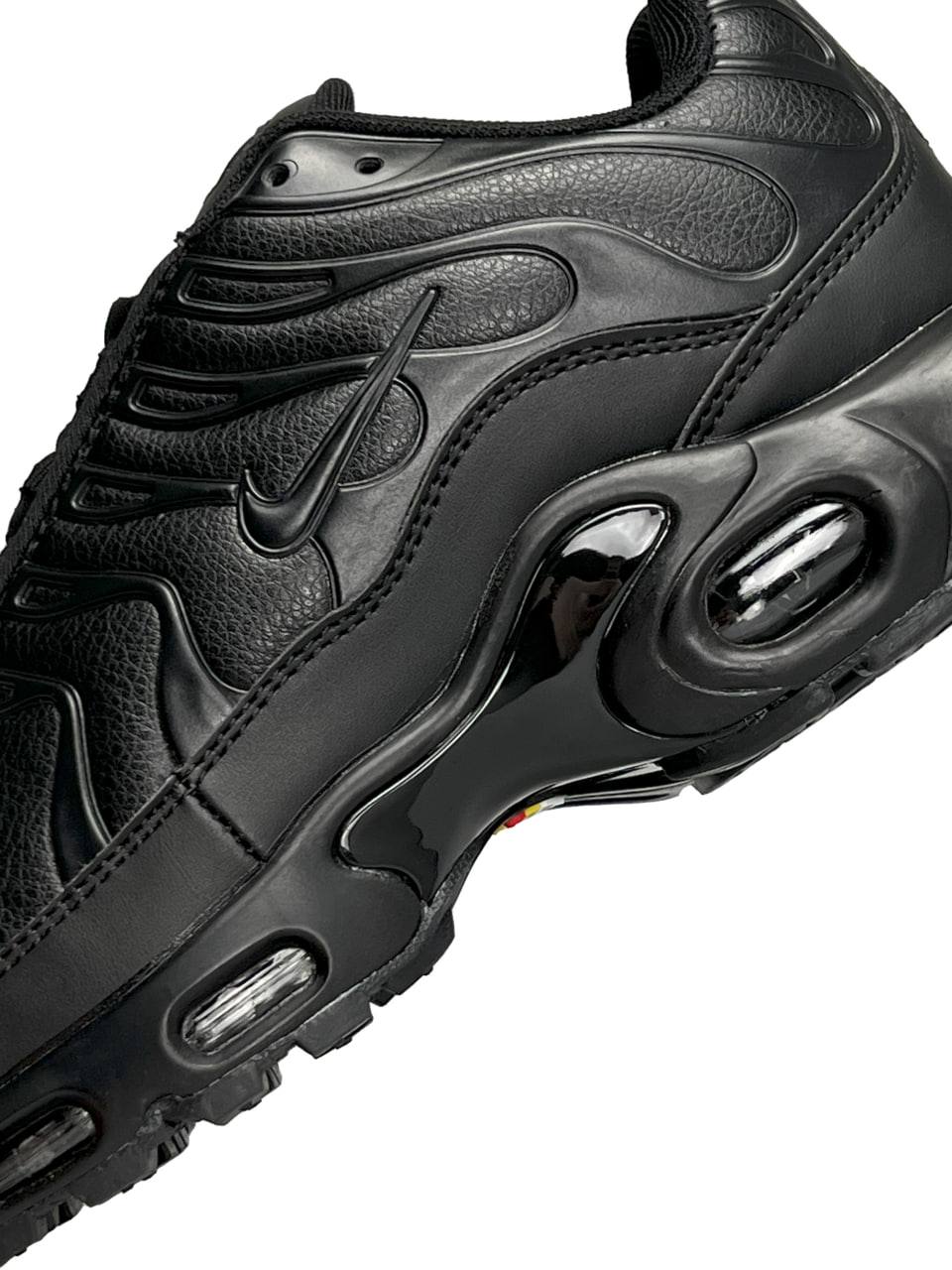 Nike Air Max TN Plus All Black Leather