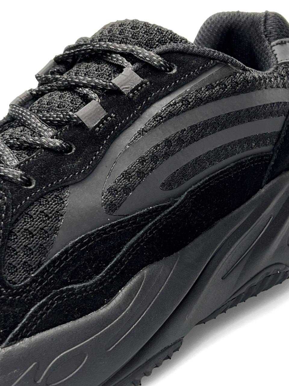 Adidas Yeezy Boost 700 V2 All Black
