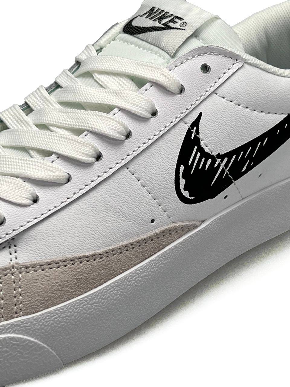 Nike Blazer Low Vintage White Black