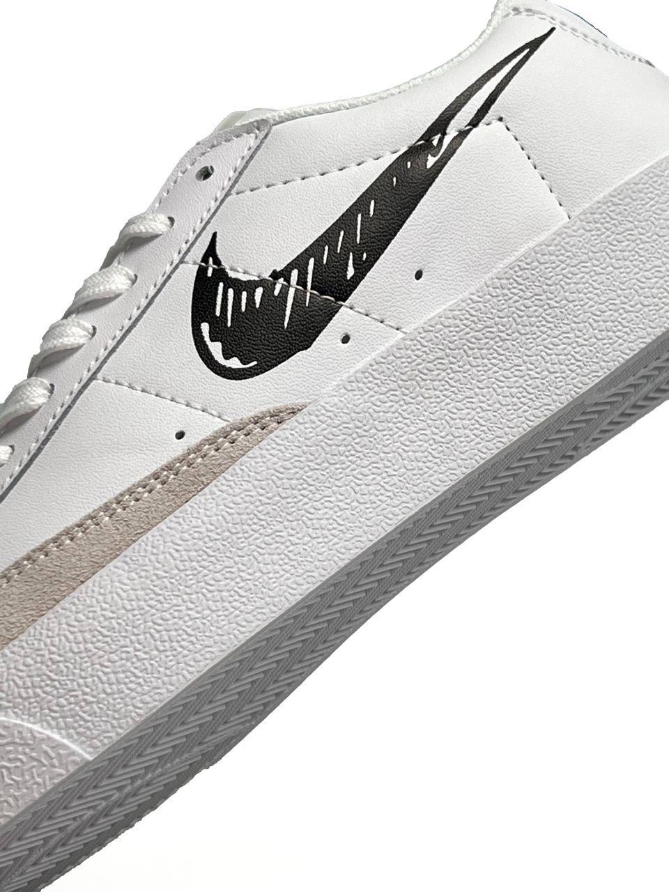 Nike Blazer Low Vintage White Black
