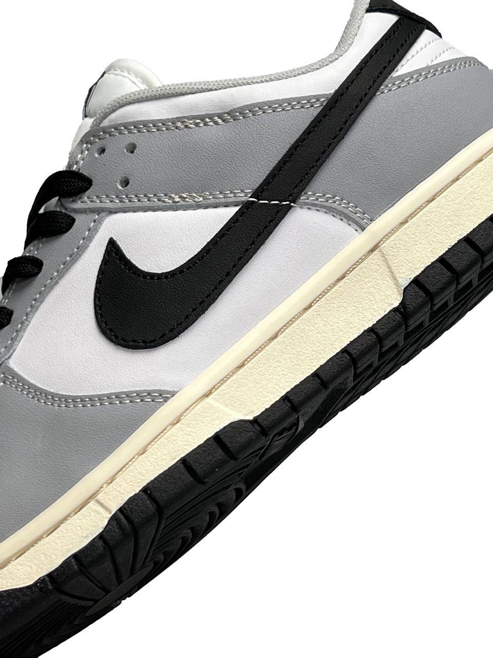 Nike SB Dunk Low Grey Black