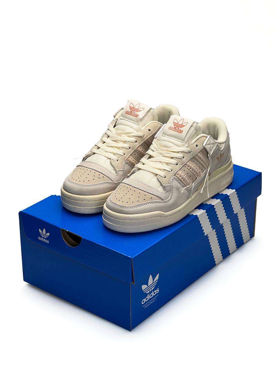 Adidas Forum Low Off white Beige