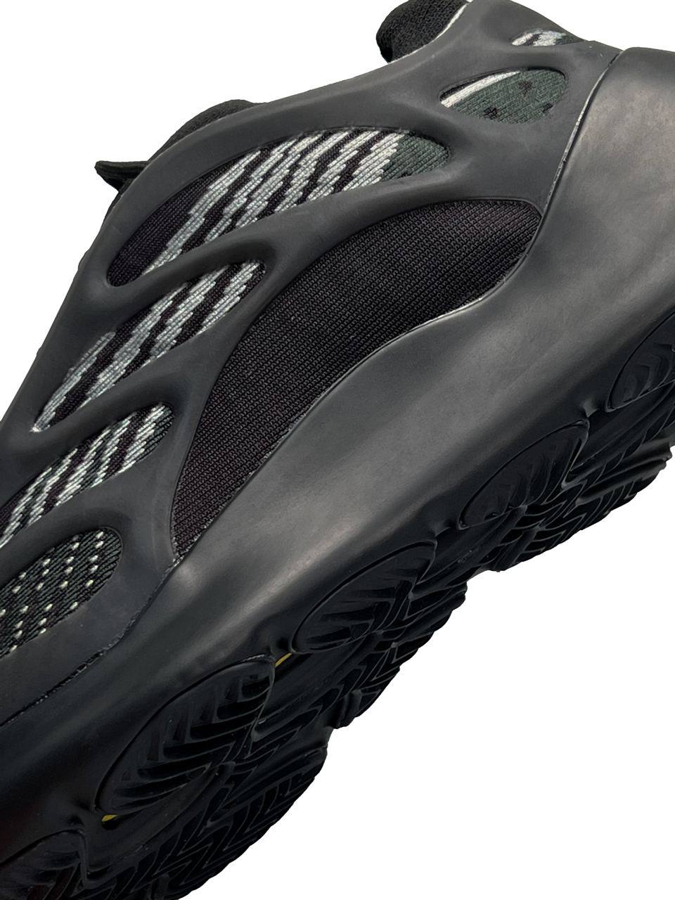 Adidas Yeezy Boost 700 V3 Alvah