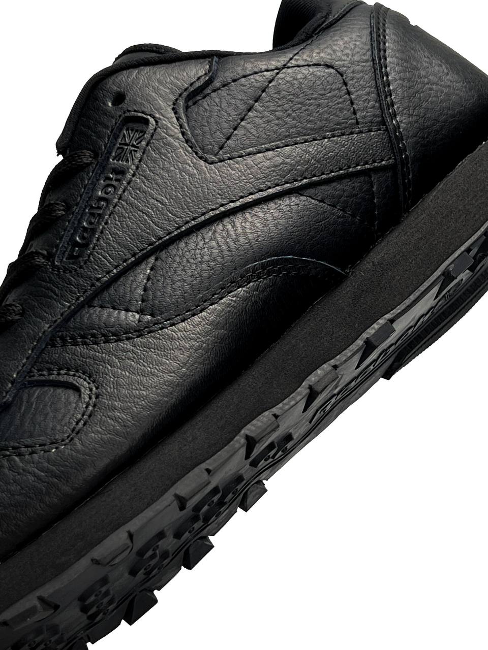 Reebok Classic Leather All Black