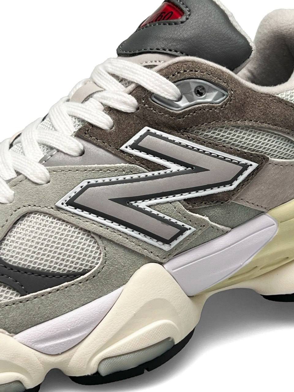 New Balance 9060 Gray