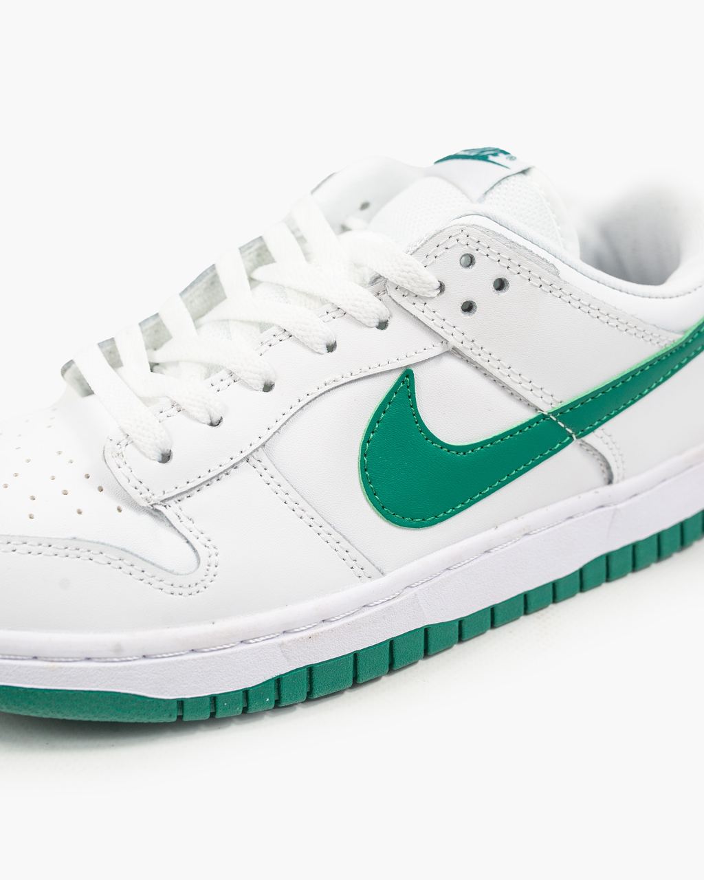 Nike SB Dunk Low Green Noise