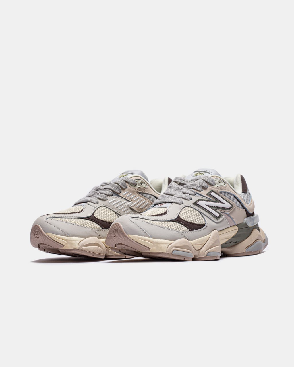 New Balance 9060 Beige