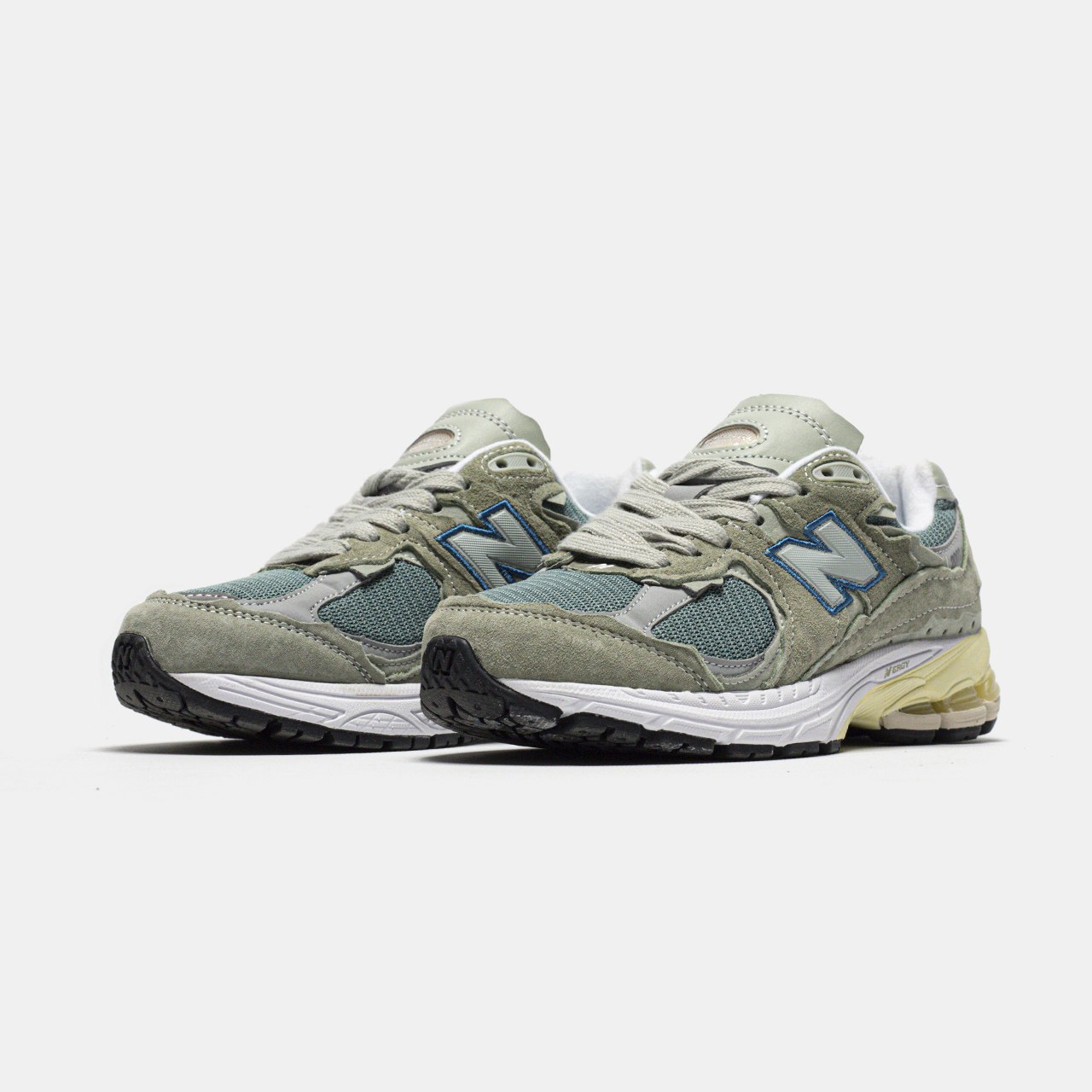 New Balance 2002R Mirage Grey