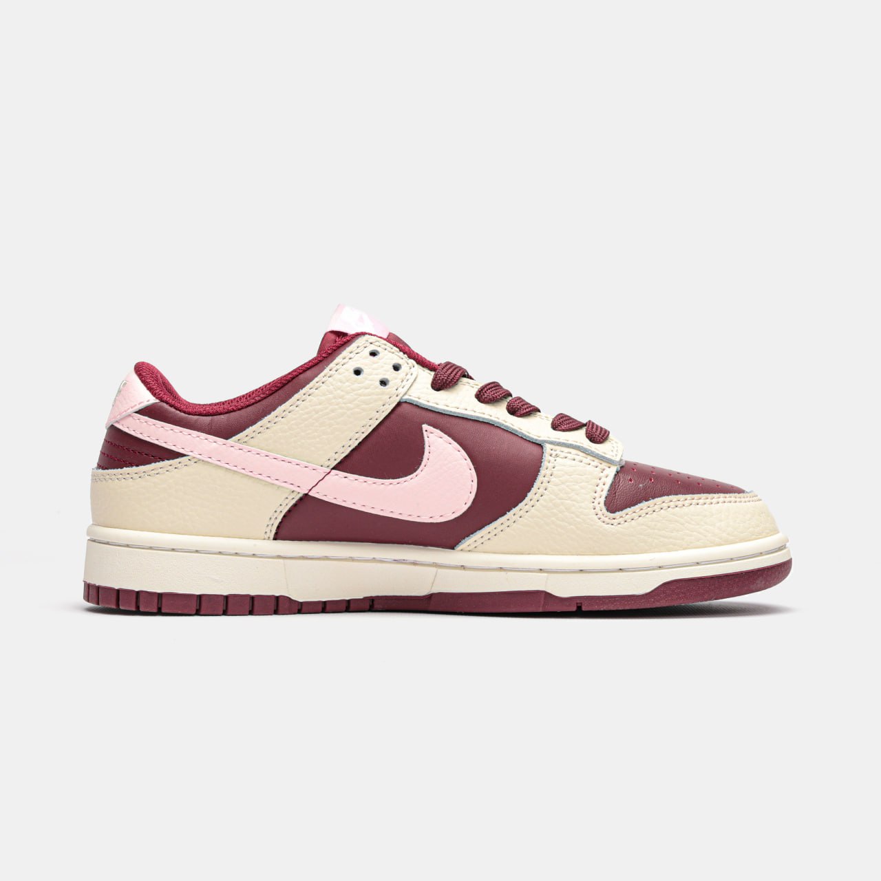 Nike SB Dunk Low PRM Valentine's Day / Beige Burgundy
