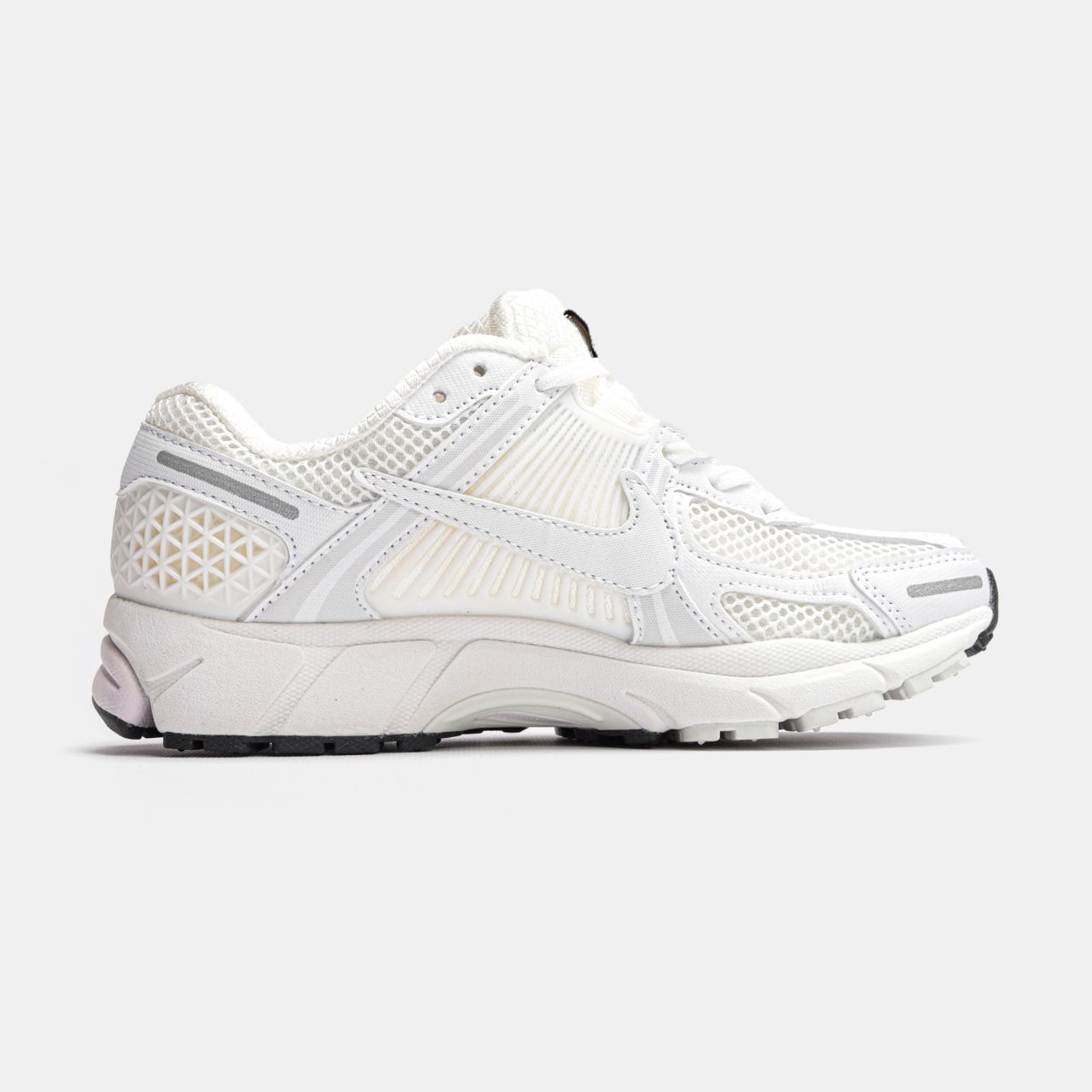 Nike Zoom Vomero 5 White