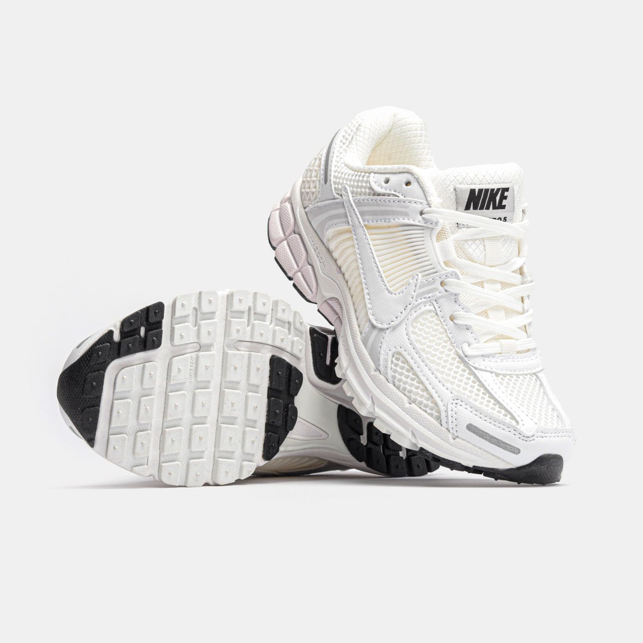 Nike Zoom Vomero 5 White
