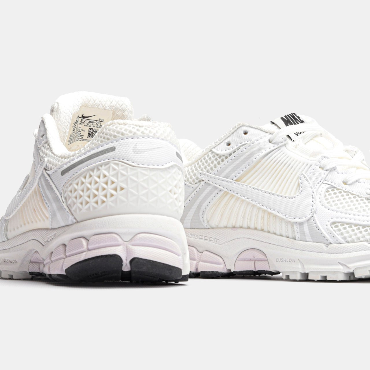 Nike Zoom Vomero 5 White