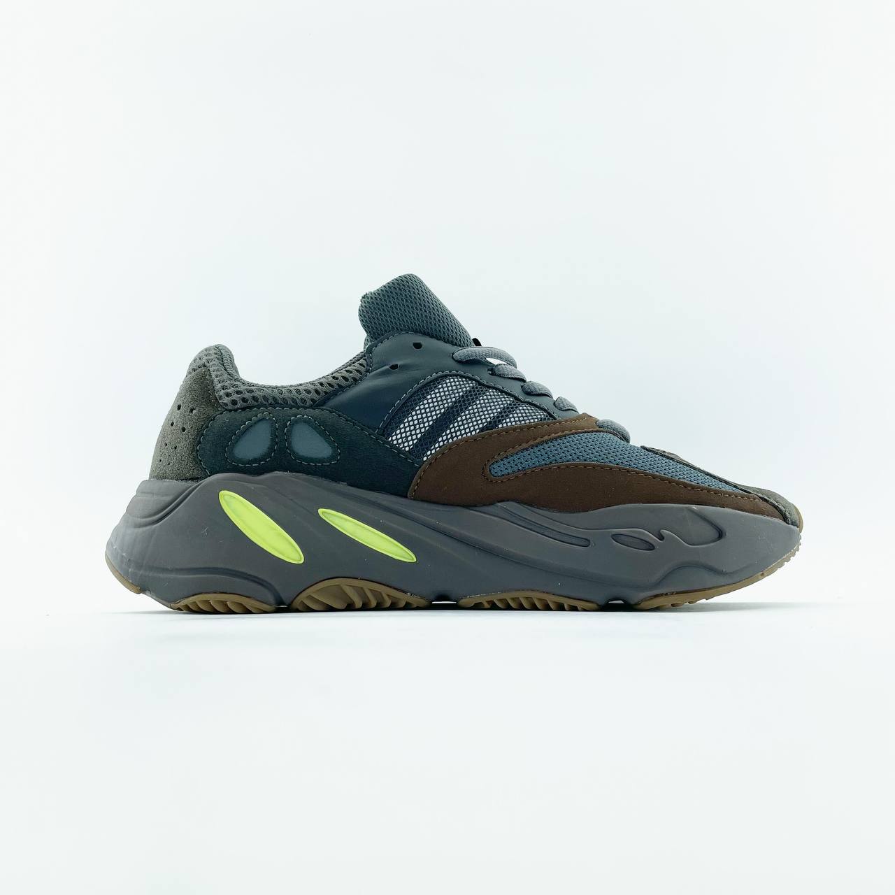 Adidas Yeezy Boost 700 Mauve