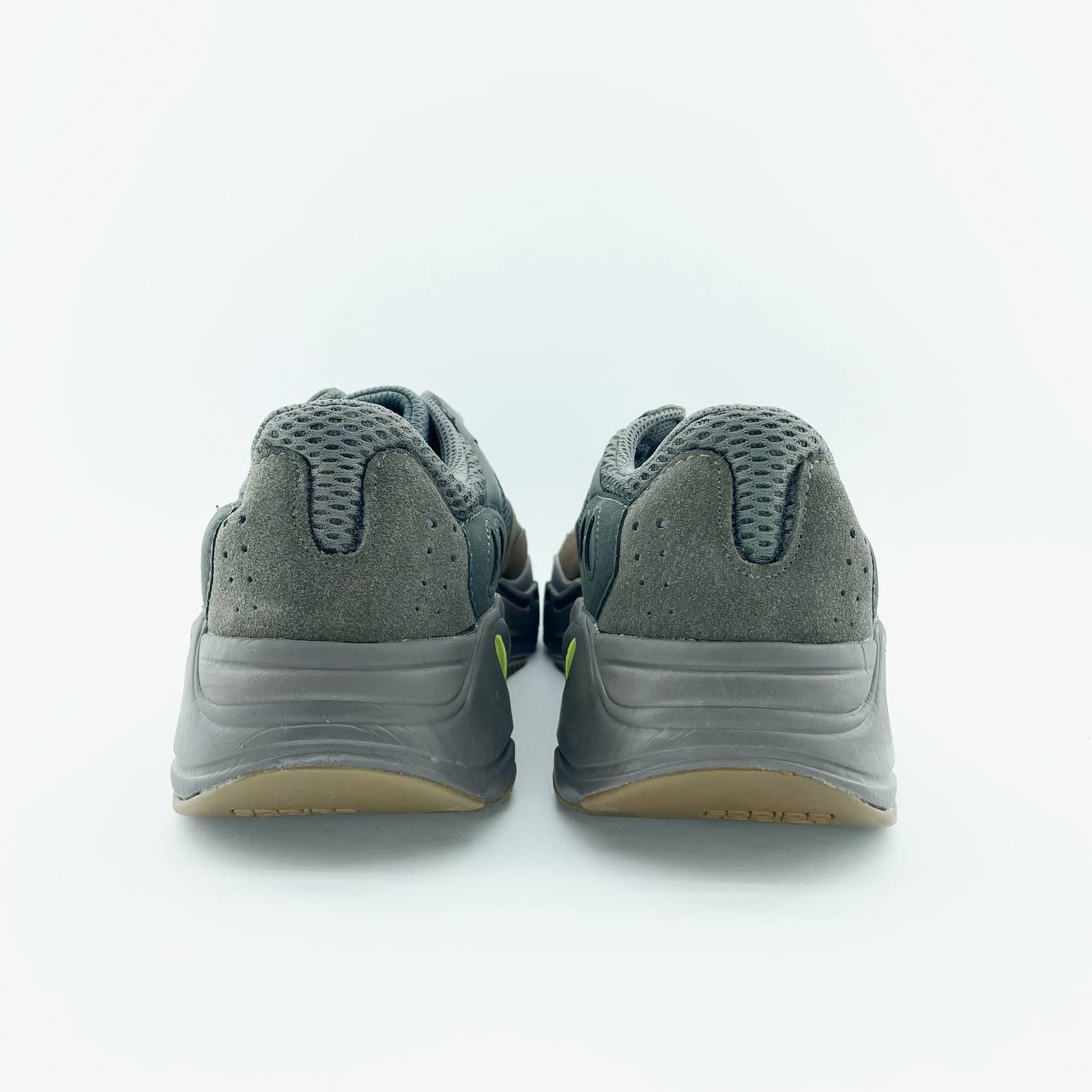 Adidas Yeezy Boost 700 Mauve
