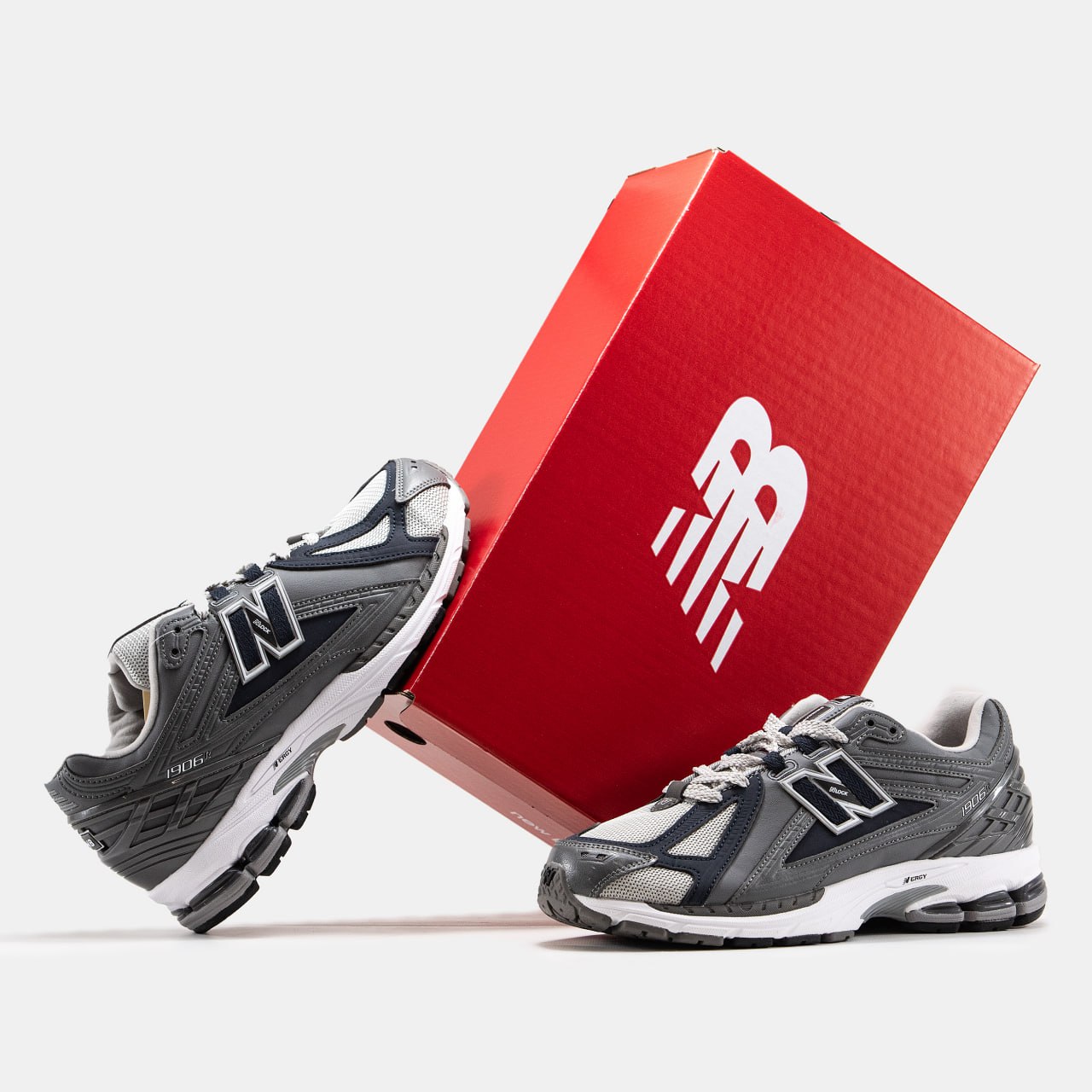 New Balance 1906R Grey