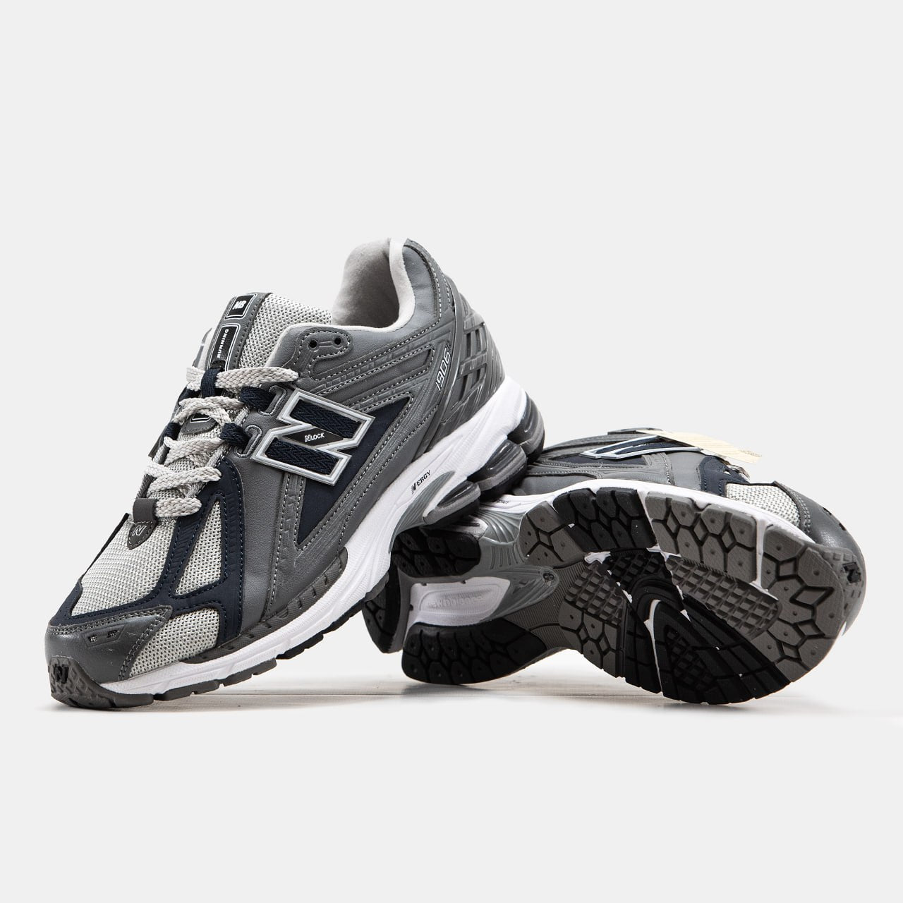 New Balance 1906R Grey