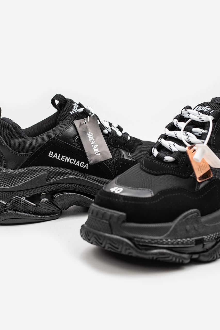 Balenciaga Triple S Black