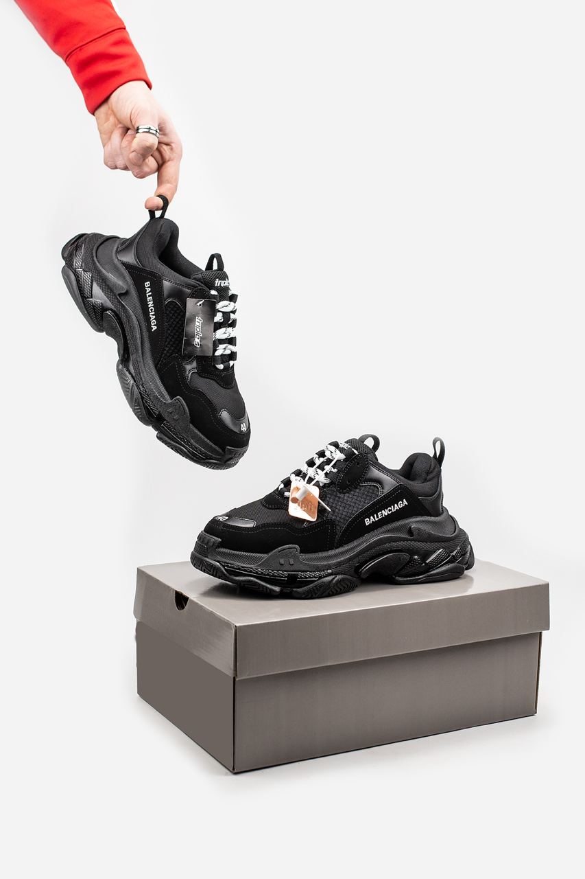 Balenciaga Triple S Black
