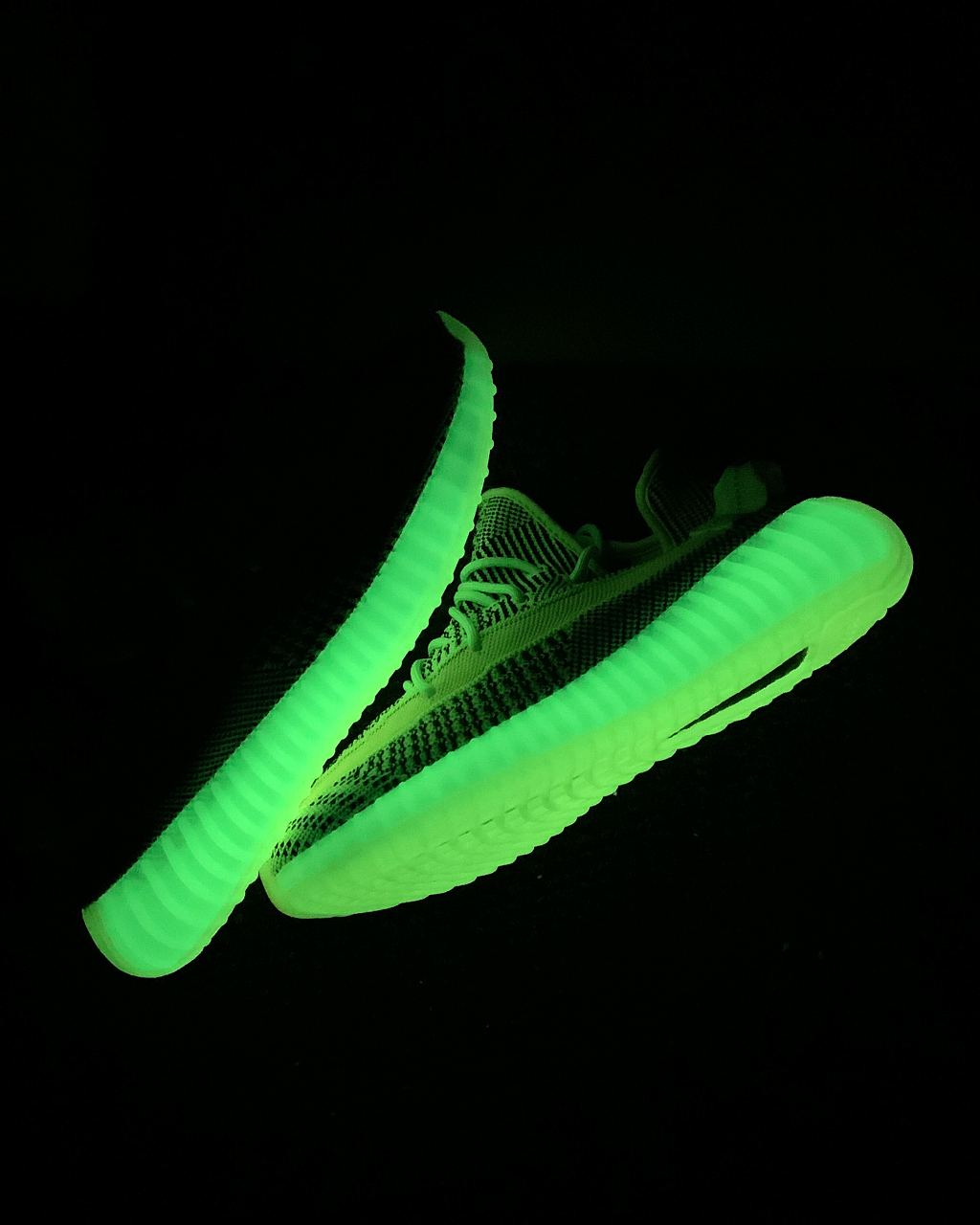 Adidas Yeezy Boost 350 v2 Yeezreel
