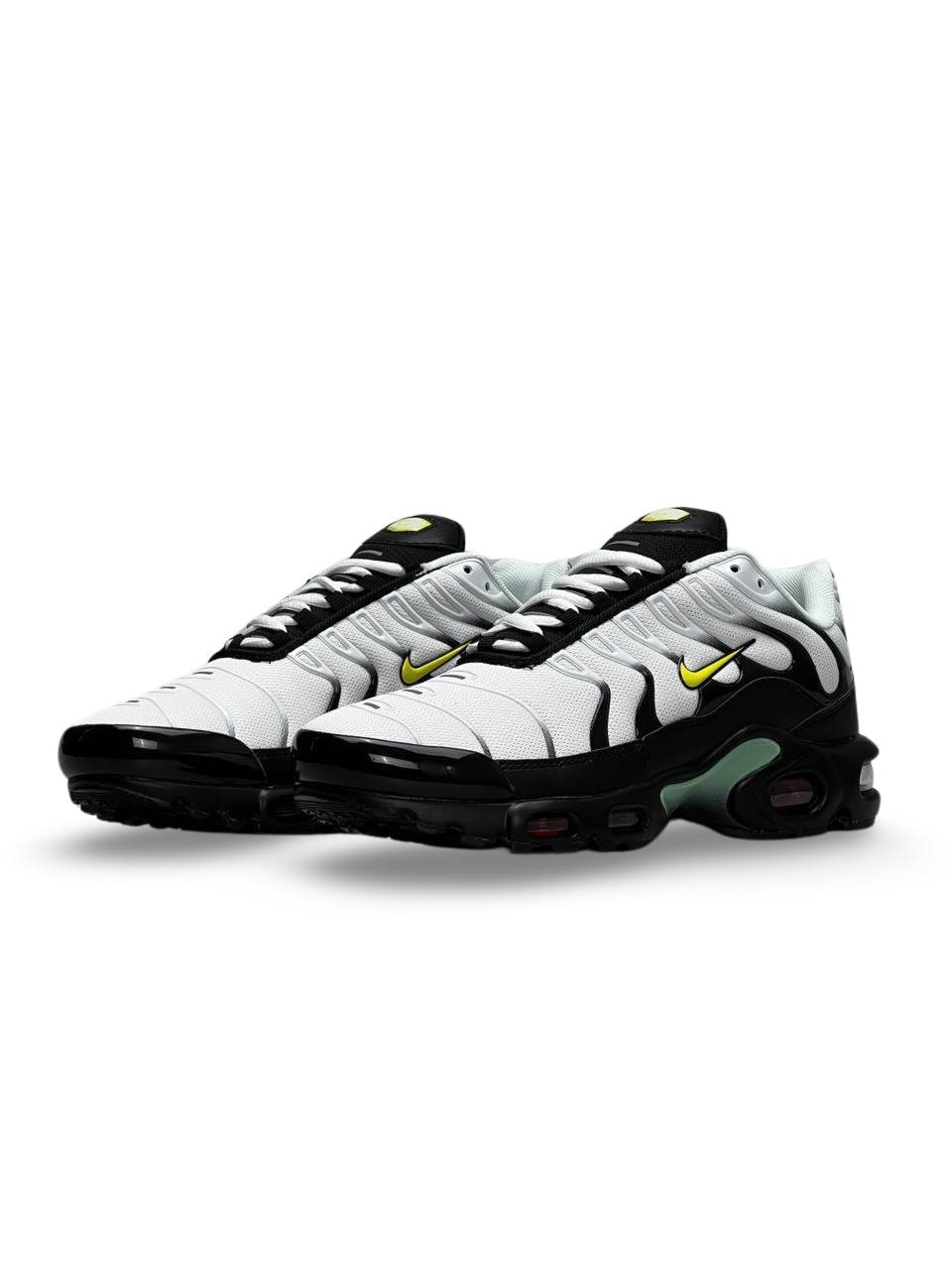 Nike Air Max Plus White Black Mint