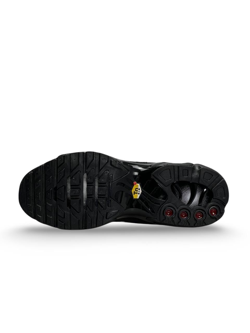 Nike Air Max Plus Black Gradient Red