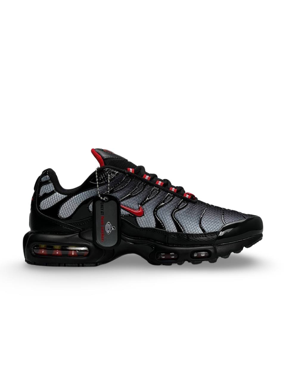 Nike Air Max Plus Black Gradient Red