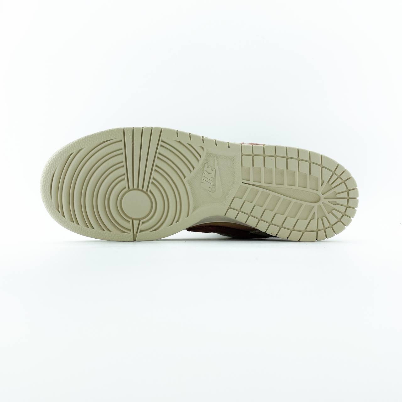 Nike SB Dunk Low Terry Swoosh