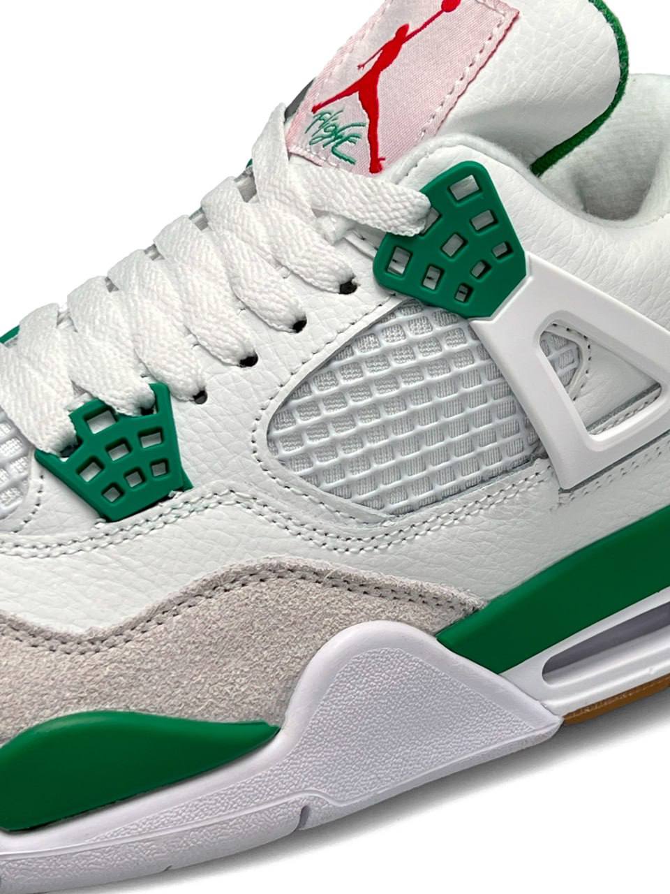 Nike Air Jordan 4 Retro x SB Pine Green