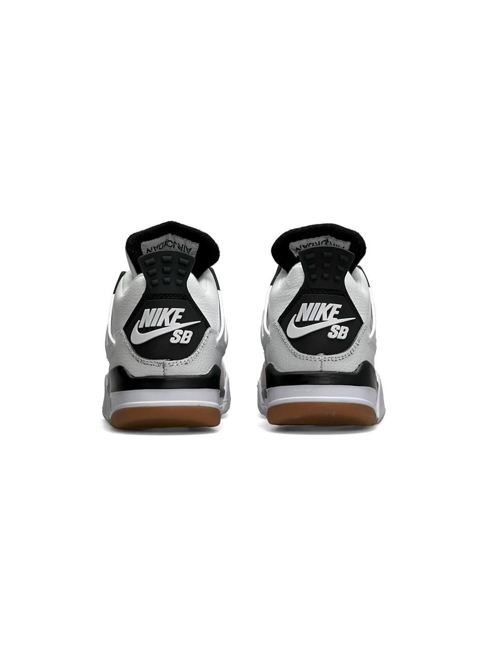 Nike Air Jordan 4 Retro x SB Military