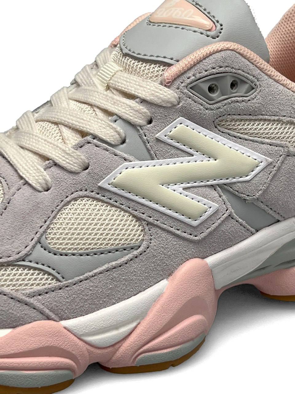 New Balance 9060 Gray Pink