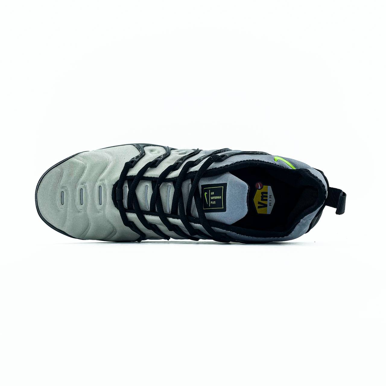 Nike Vapormax Plus Grey